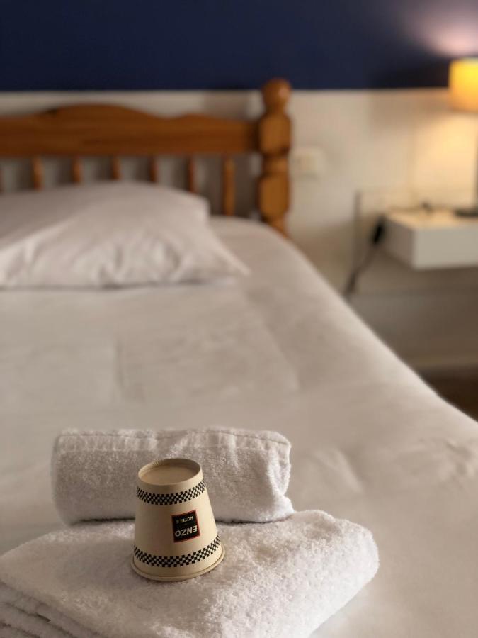 Enzo Hotels Neufchateau By Kyriad Direct エクステリア 写真